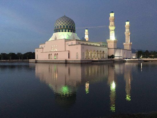 Kota Kinabalu Şehri Camii